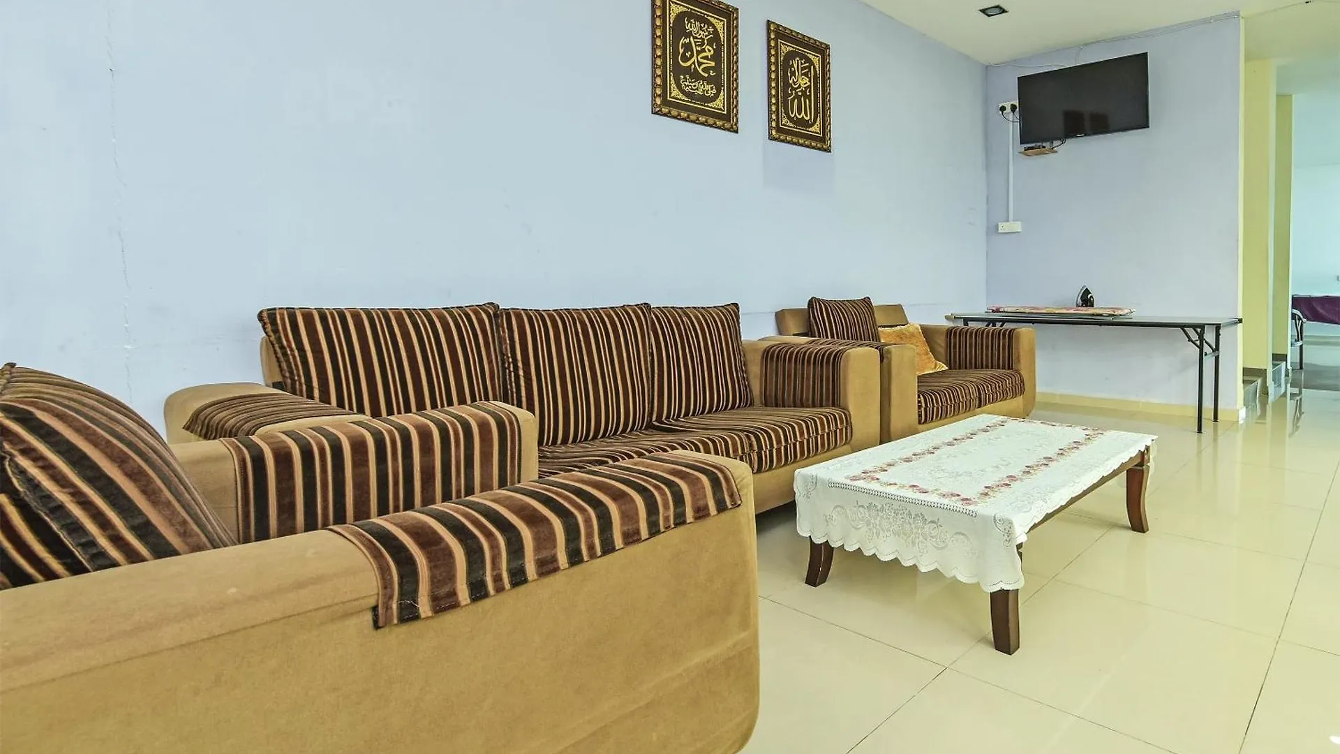 Hotel Oyo 275 Senyum Inn Pantai Cenang