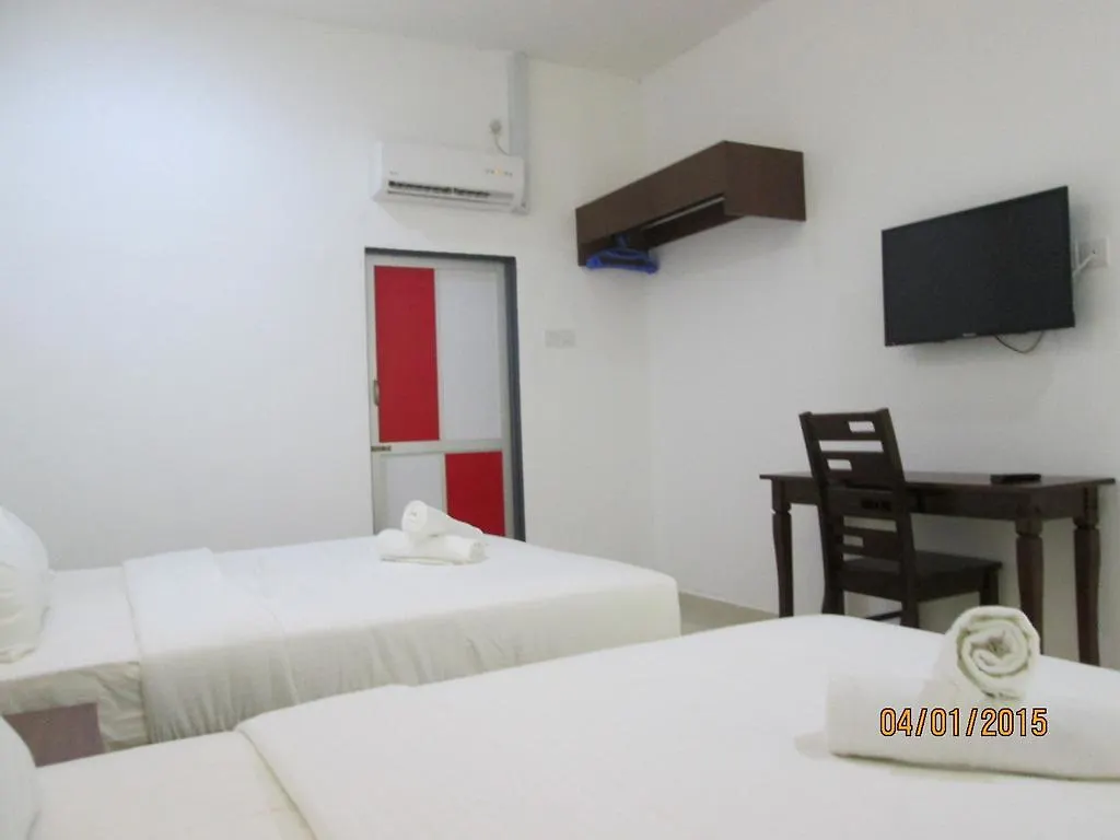 Oyo 275 Senyum Inn Pantai Cenang  2*, Pantai Cenang (Langkawi)
