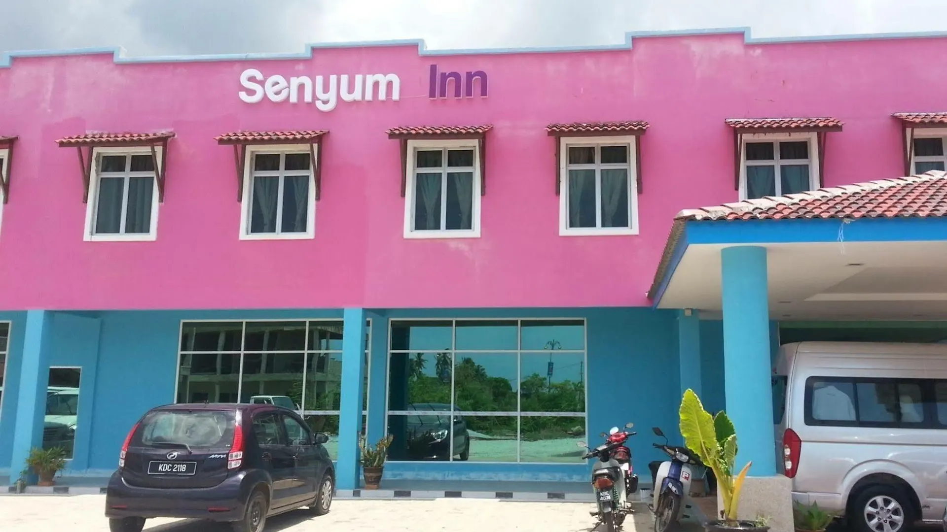 Oyo 275 Senyum Inn Pantai Cenang  2*, Pantai Cenang (Langkawi)