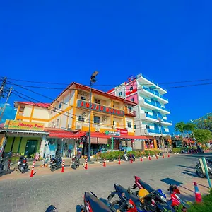Amzar Cenang Hotel