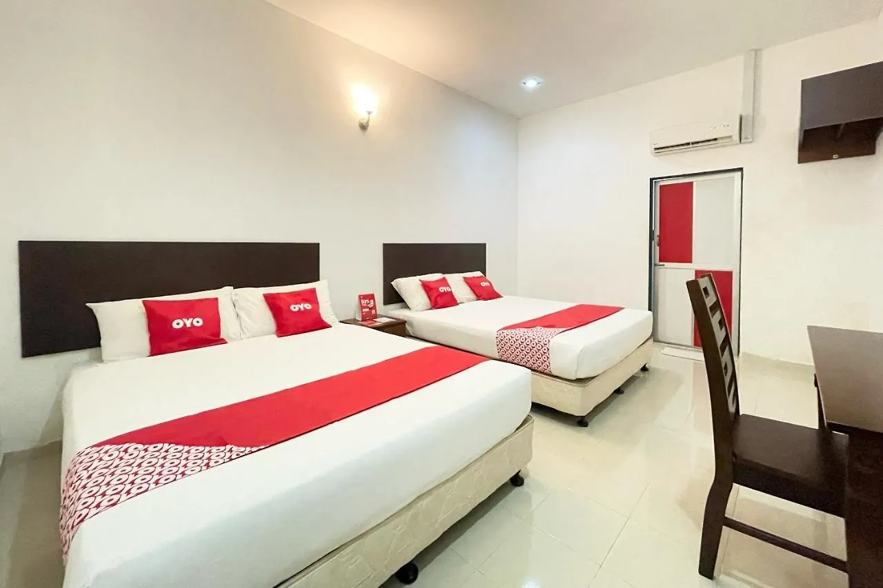 Oyo 275 Senyum Inn Pantai Cenang
