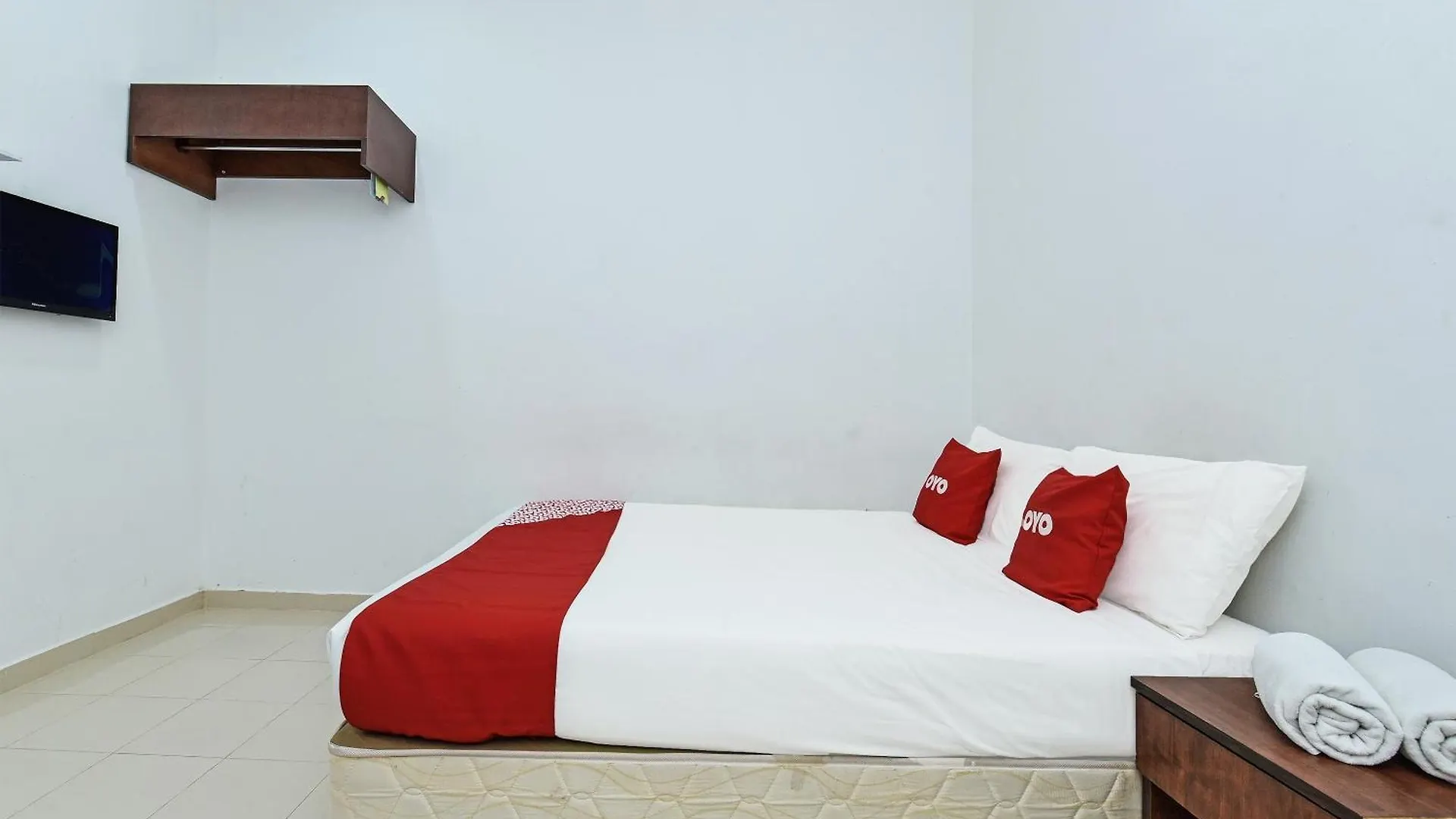 Hotel Oyo 275 Senyum Inn Pantai Cenang