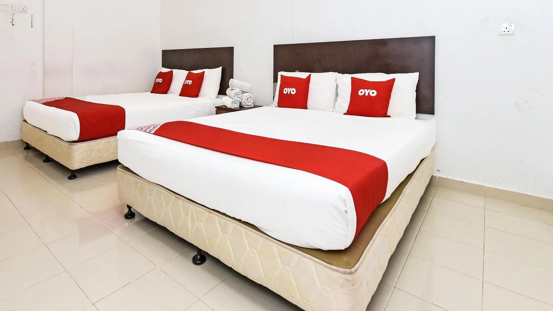 Oyo 275 Senyum Inn Pantai Cenang  2*, Pantai Cenang (Langkawi) Malaisie