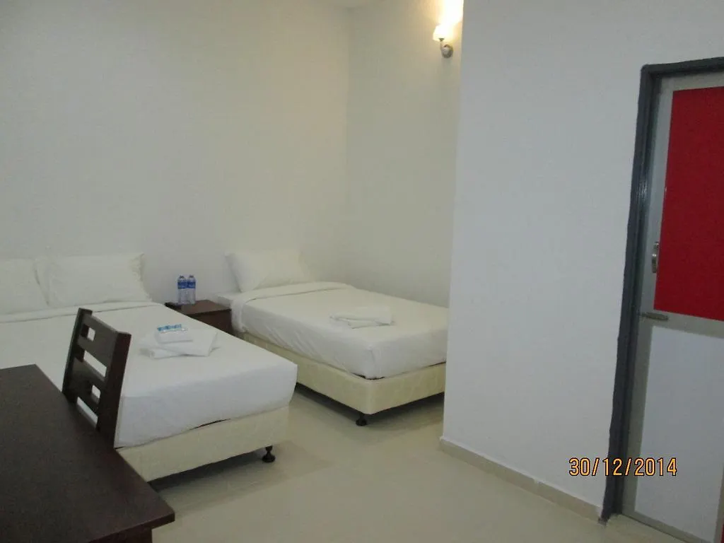 Hotel Oyo 275 Senyum Inn Pantai Cenang