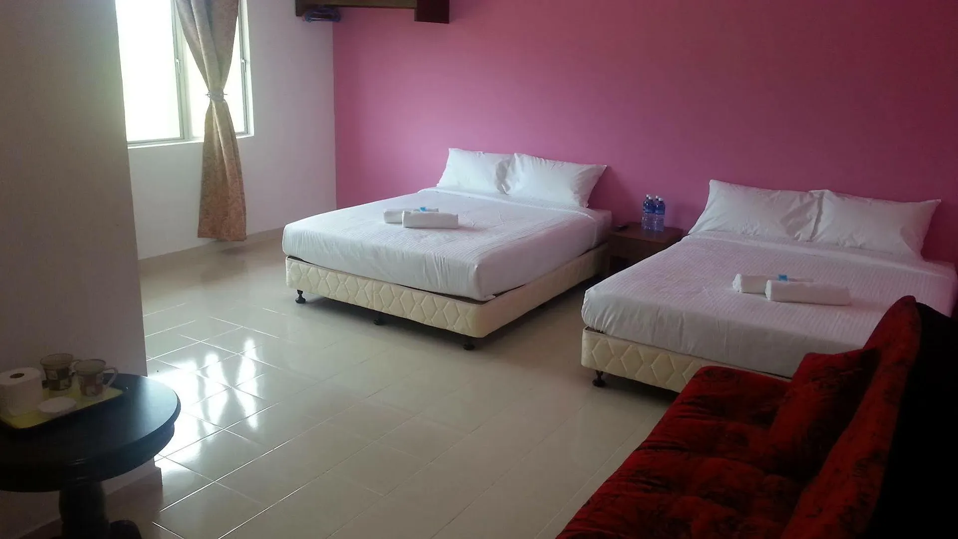Oyo 275 Senyum Inn Pantai Cenang  2*, Pantai Cenang (Langkawi) Malaisie